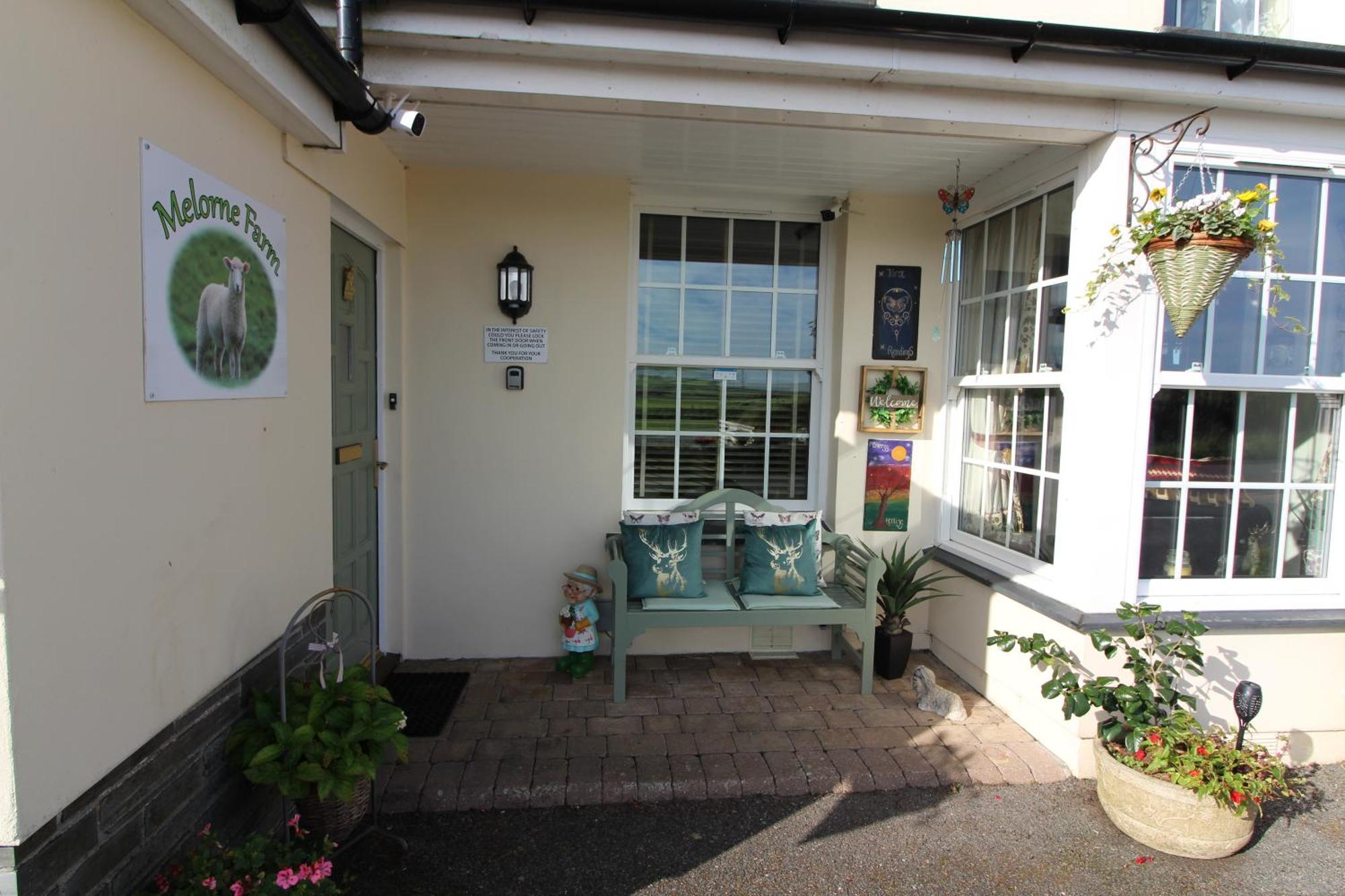 Melorne Farm Guest House 卡姆尔福德 外观 照片