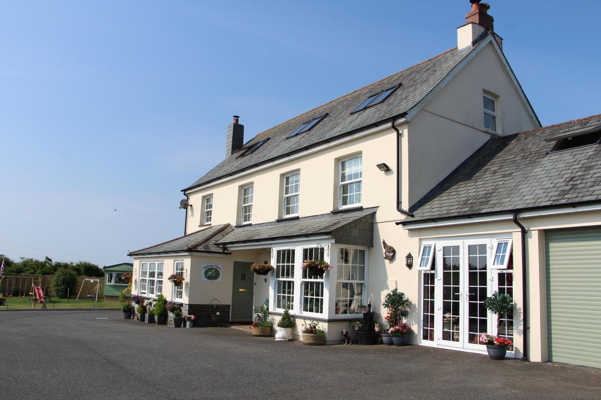 Melorne Farm Guest House 卡姆尔福德 外观 照片
