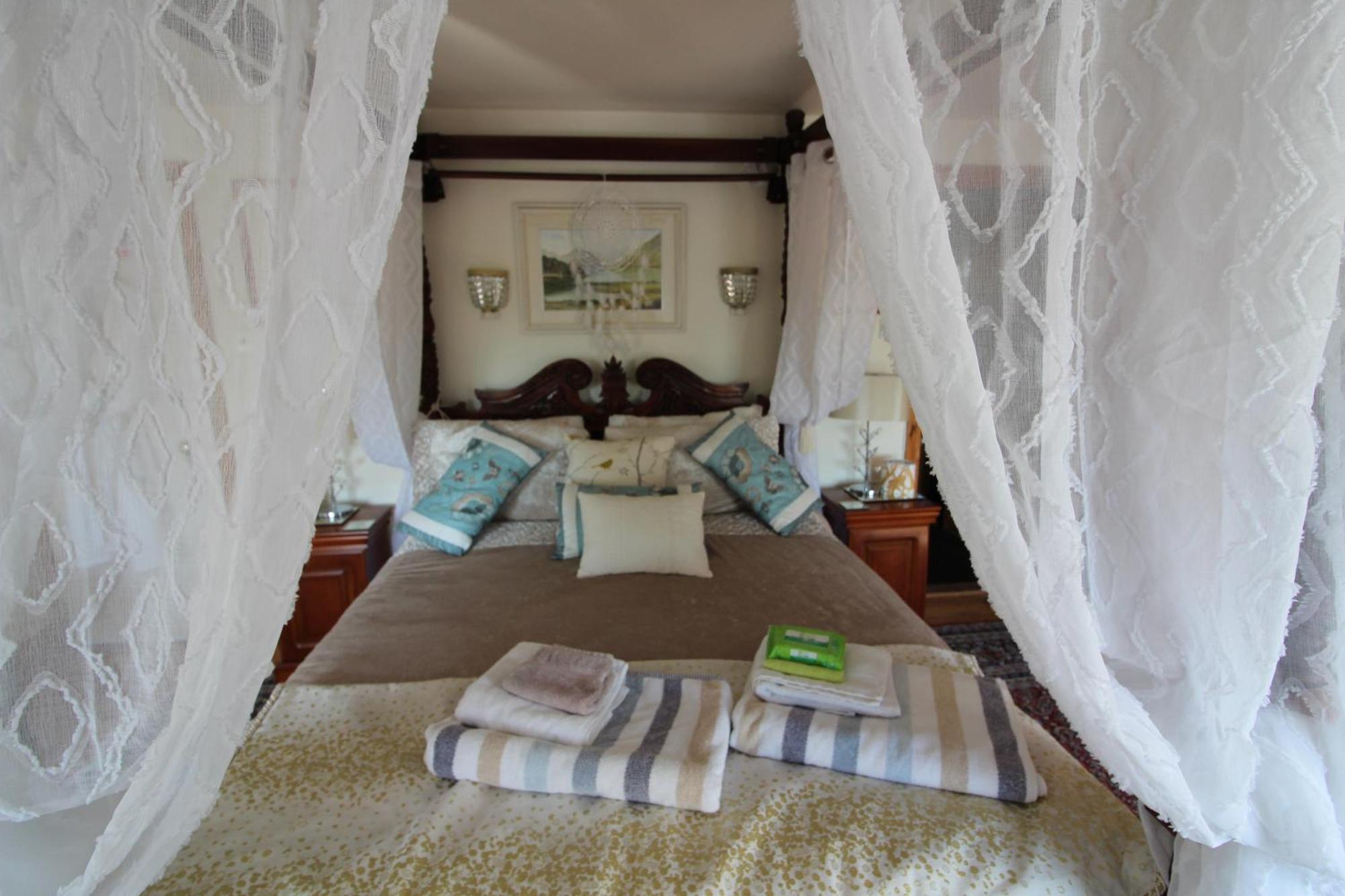 Melorne Farm Guest House 卡姆尔福德 外观 照片