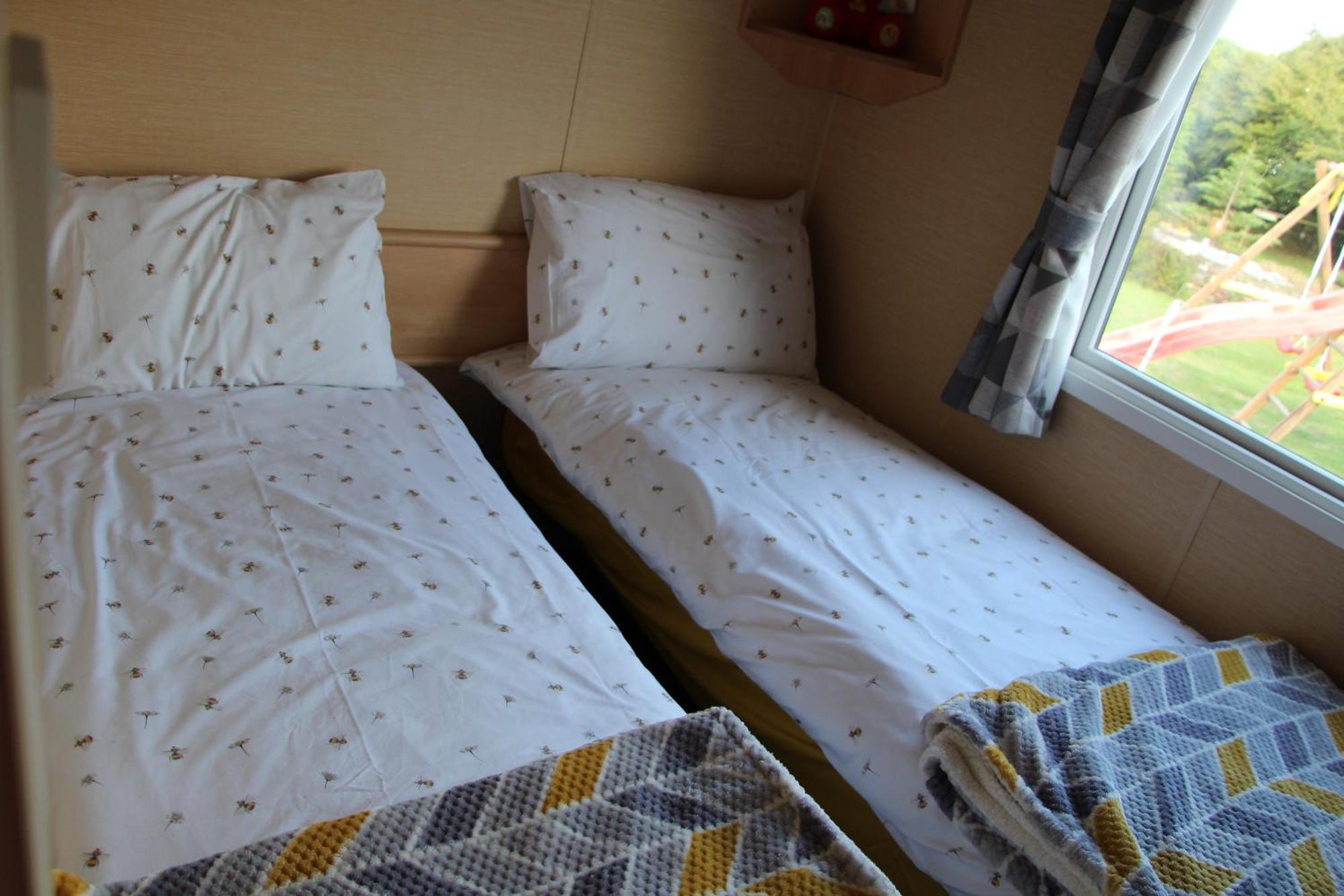 Melorne Farm Guest House 卡姆尔福德 外观 照片